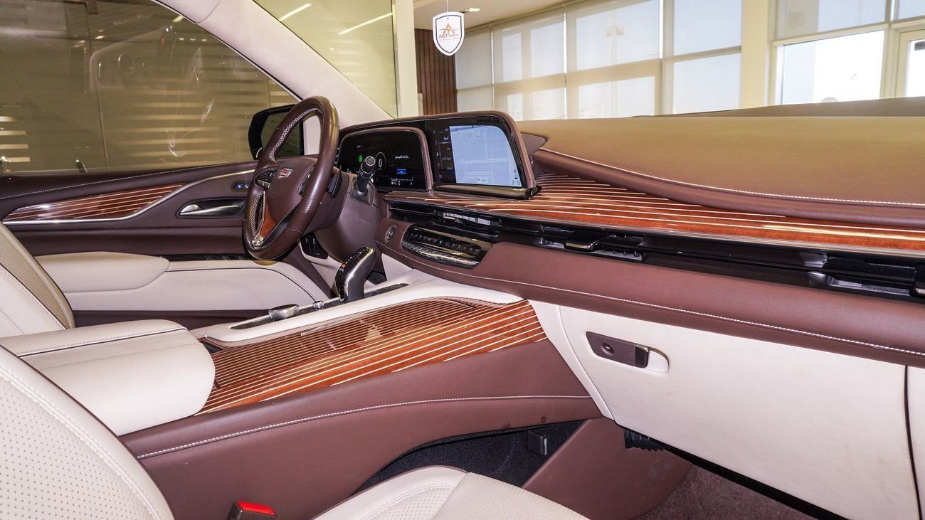 Cadillac Escalade Premium Luxury Platinum 6.2L AWD