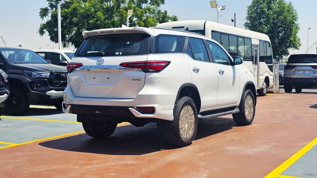 تويوتا فورتونر SR5 Toyota Fortuner 2026 Toyota Fortuner 2.8L 4-Cyl Turbo Diesel A/T AWD 4x