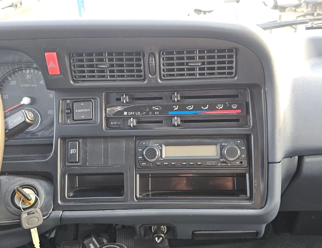 Jincheng Hiace JINCHENG MINIBUS || PASSENGER | 2.2L PETROL M/T FABRIC SEATS(CODE#JJP)