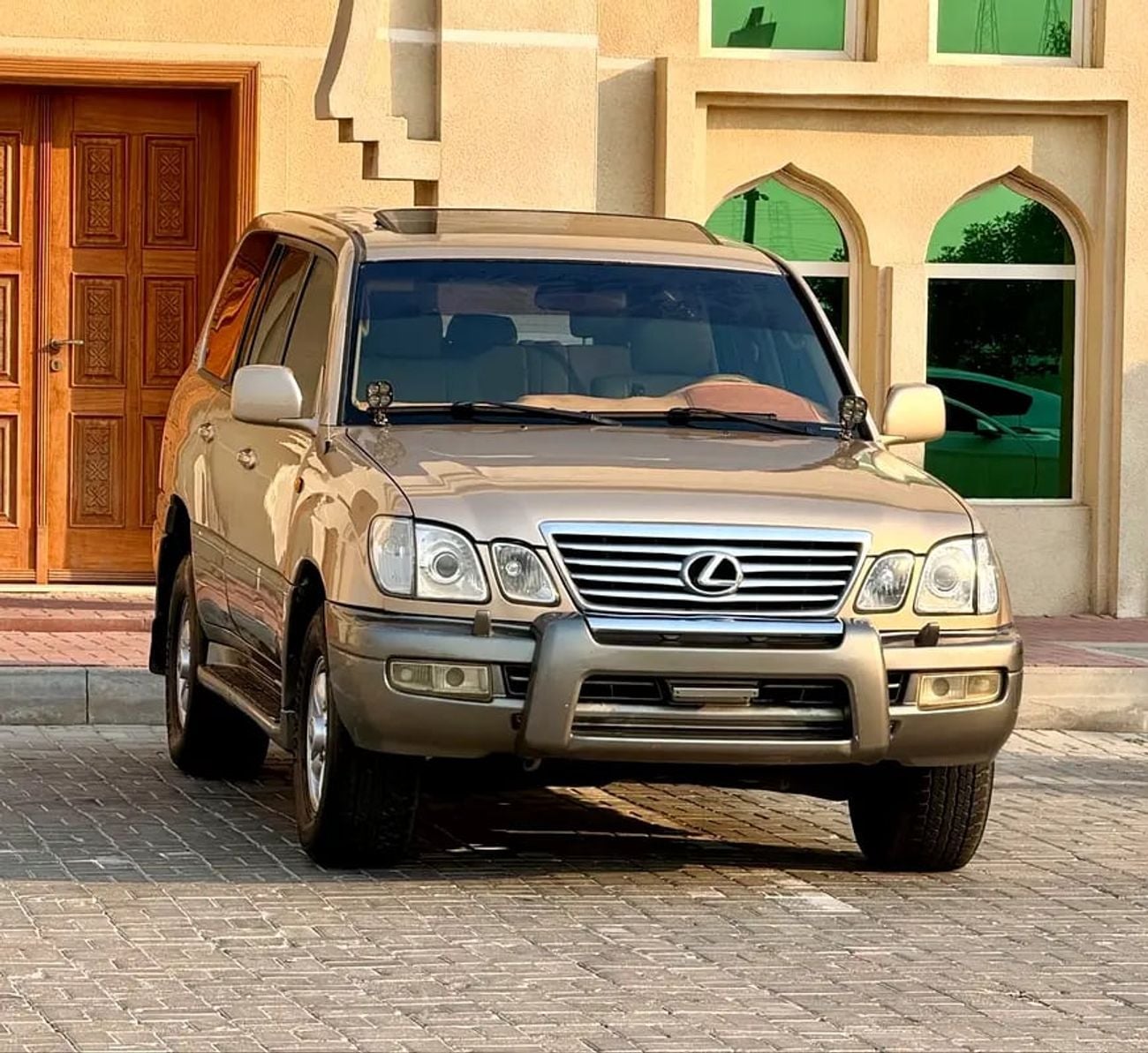 Lexus LX470 لكزس LX470 خليجي LX 470 GCC Specs - Reliable Luxury SUV