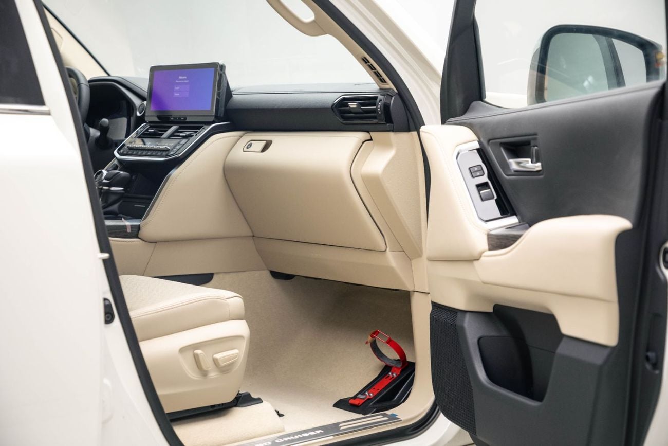 Toyota Land Cruiser VX 3.3L - White Inside Beige | Export Only