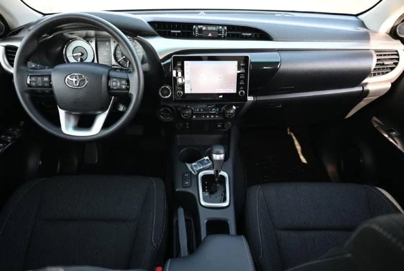 تويوتا هيلوكس TRD 4.0L PETROL