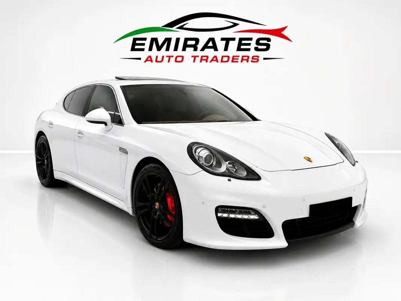 Porsche Panamera 4S GCC