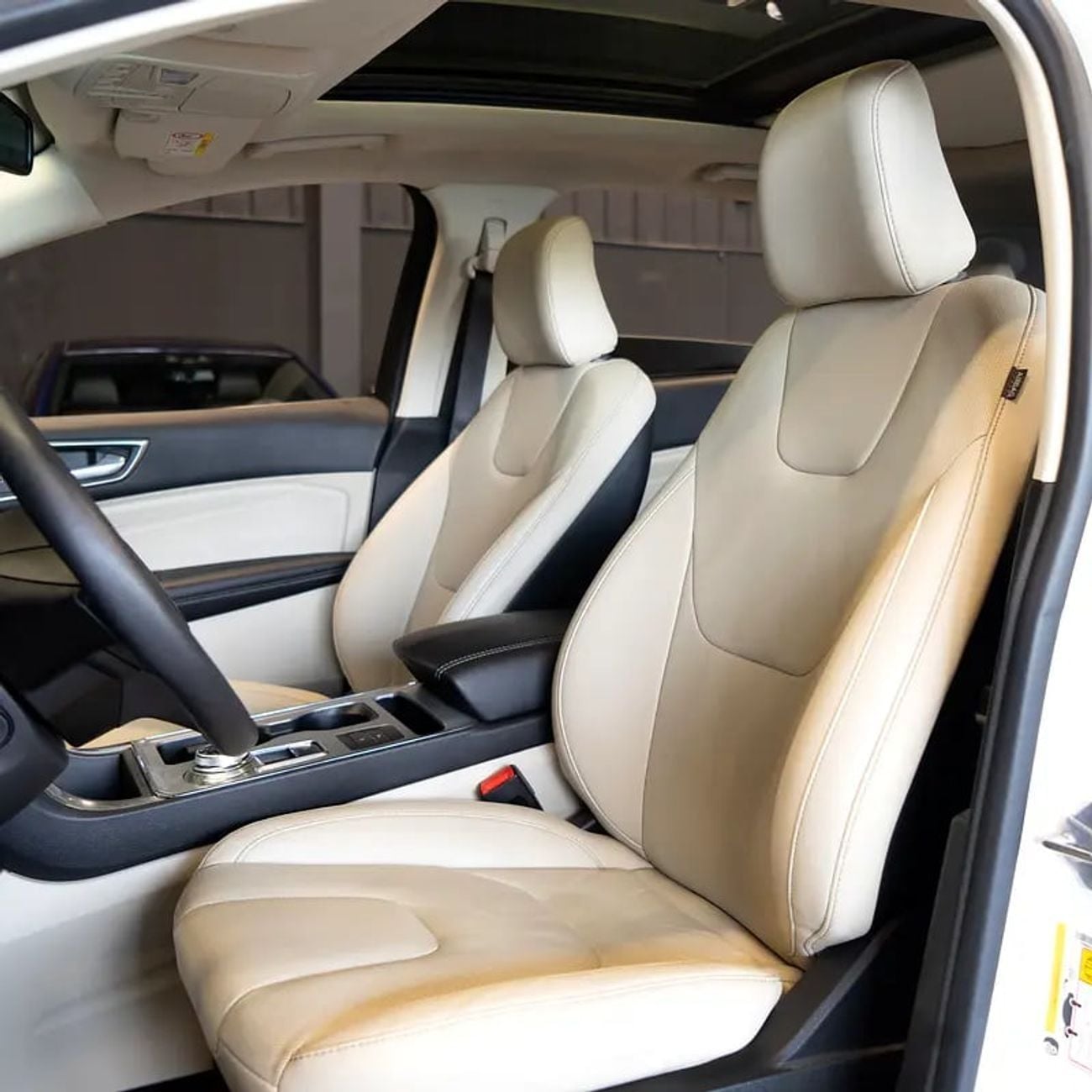 Ford Edge AED 1,628 PM• 0% Downpayment • Agency Warranty Service Contract
