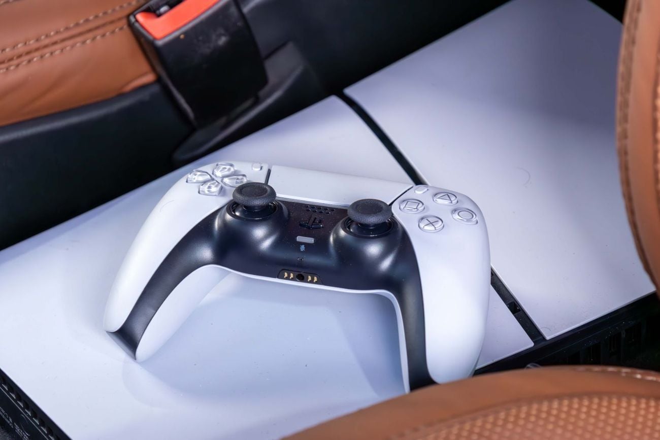 مرسيدس بنز V 300 VIP Upgrades-Exclusive Transportation-Mercedes Warranty till 2027