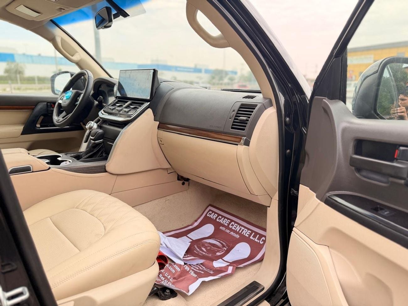 Toyota Land Cruiser GXR 4.0L Model 2017 Upgraded to 2025 Shape Pull Option GCC Specification