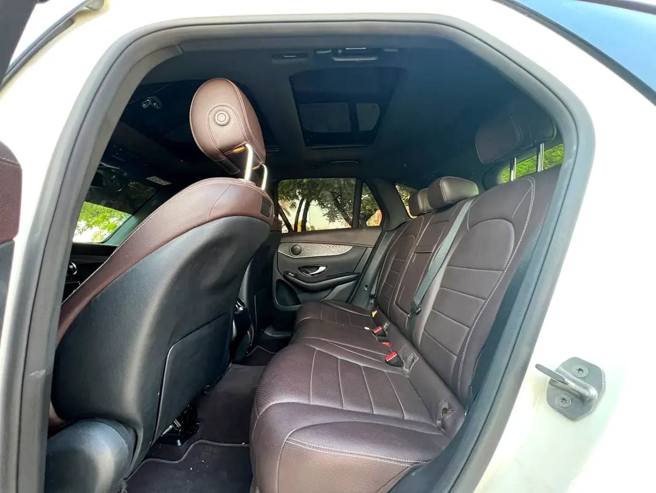 Mercedes Benz GLC250 GLC 250 4MATIC | GCC Specs | Excellent Condition