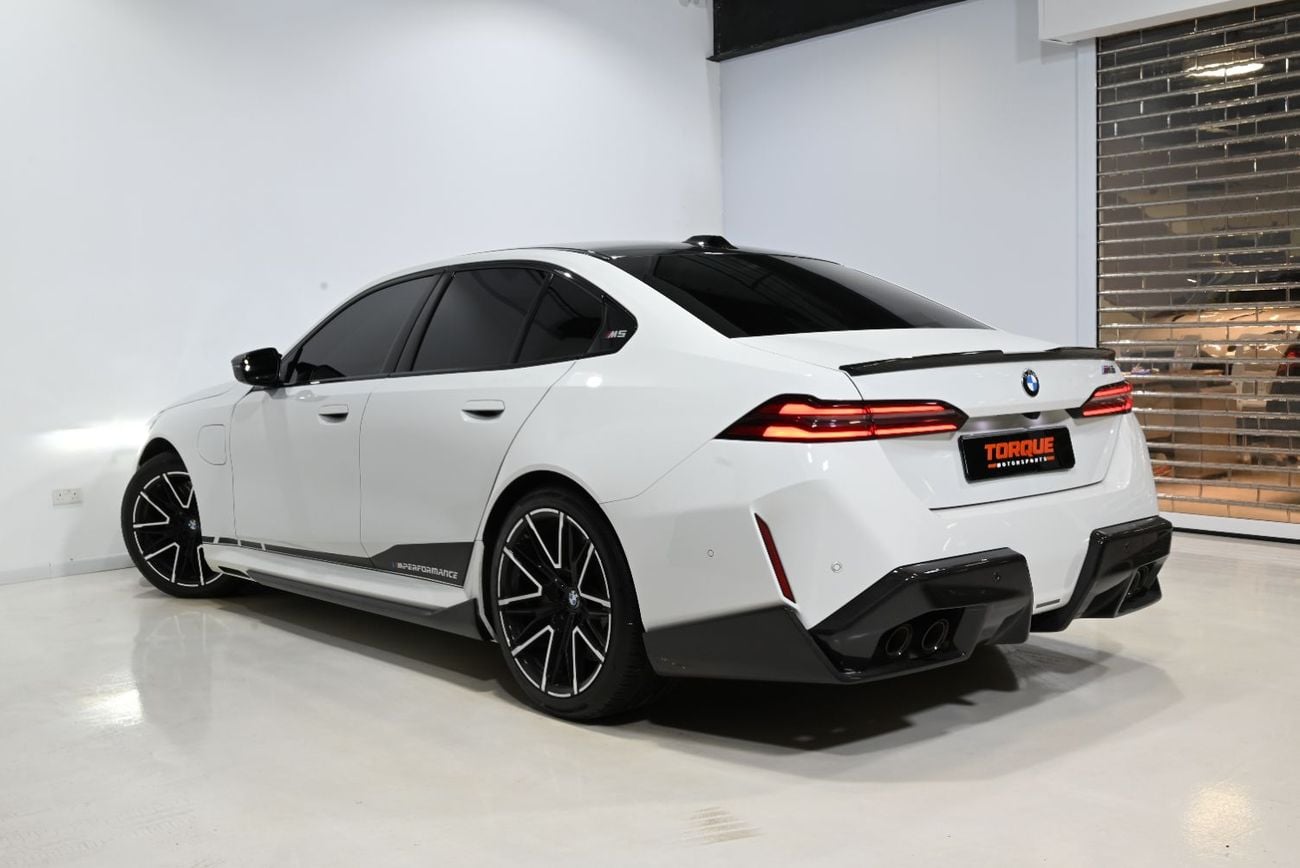 بي أم دبليو M5 بي إم دبليو M5 xDrive كومبيتشن موديل 2025، سجل صيانة كامل، ضمان لمدة عام، حالة ممتازة، ملكية نظيفة