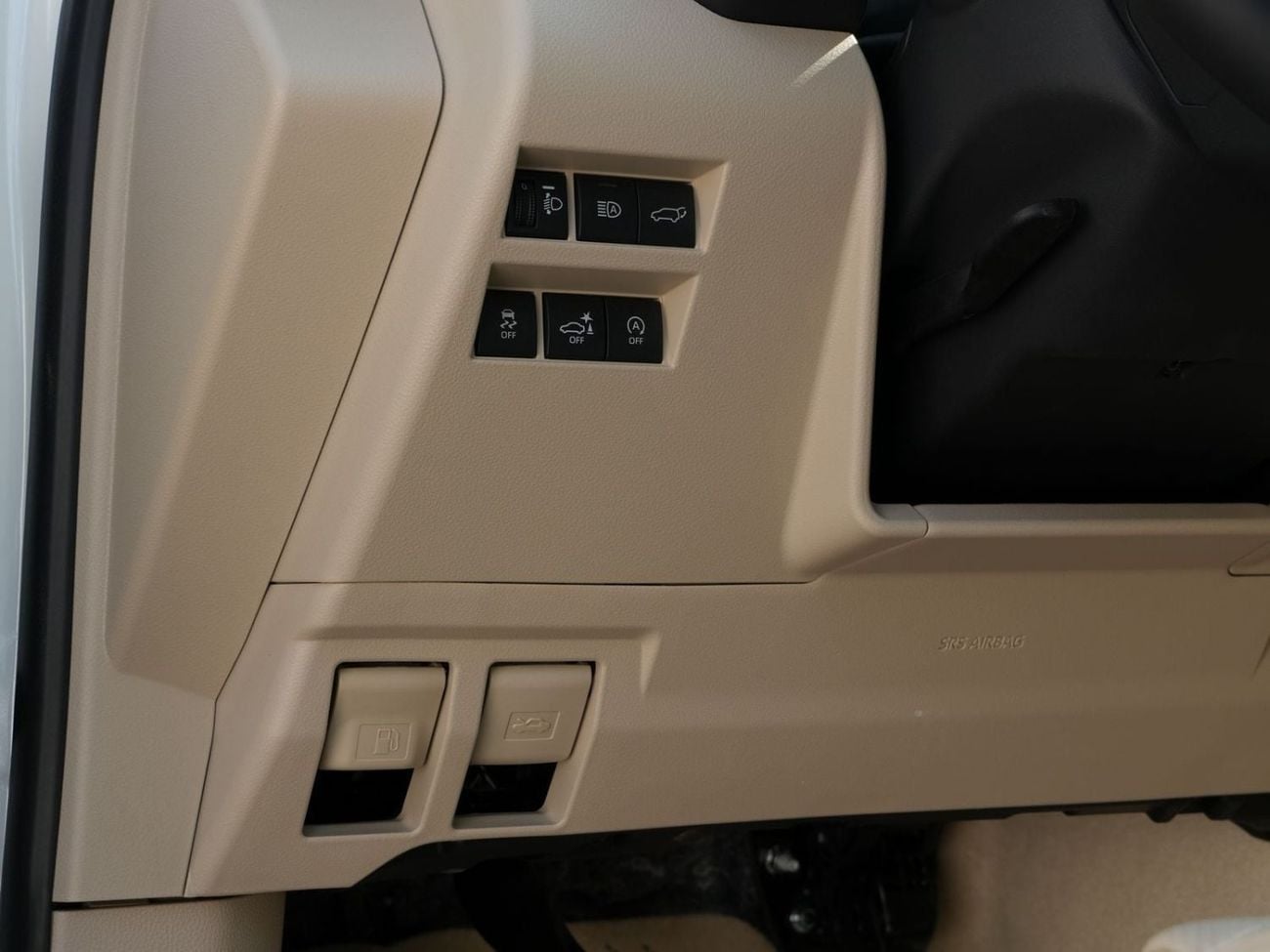 Toyota Land Cruiser GXR TOYOTA Land Cruiser GXR 3.5 TT Petrol AT With , Radar JBL , 360 Camera , Compressor | Saudi Specs Av
