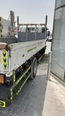 Isuzu NPR STANDARD