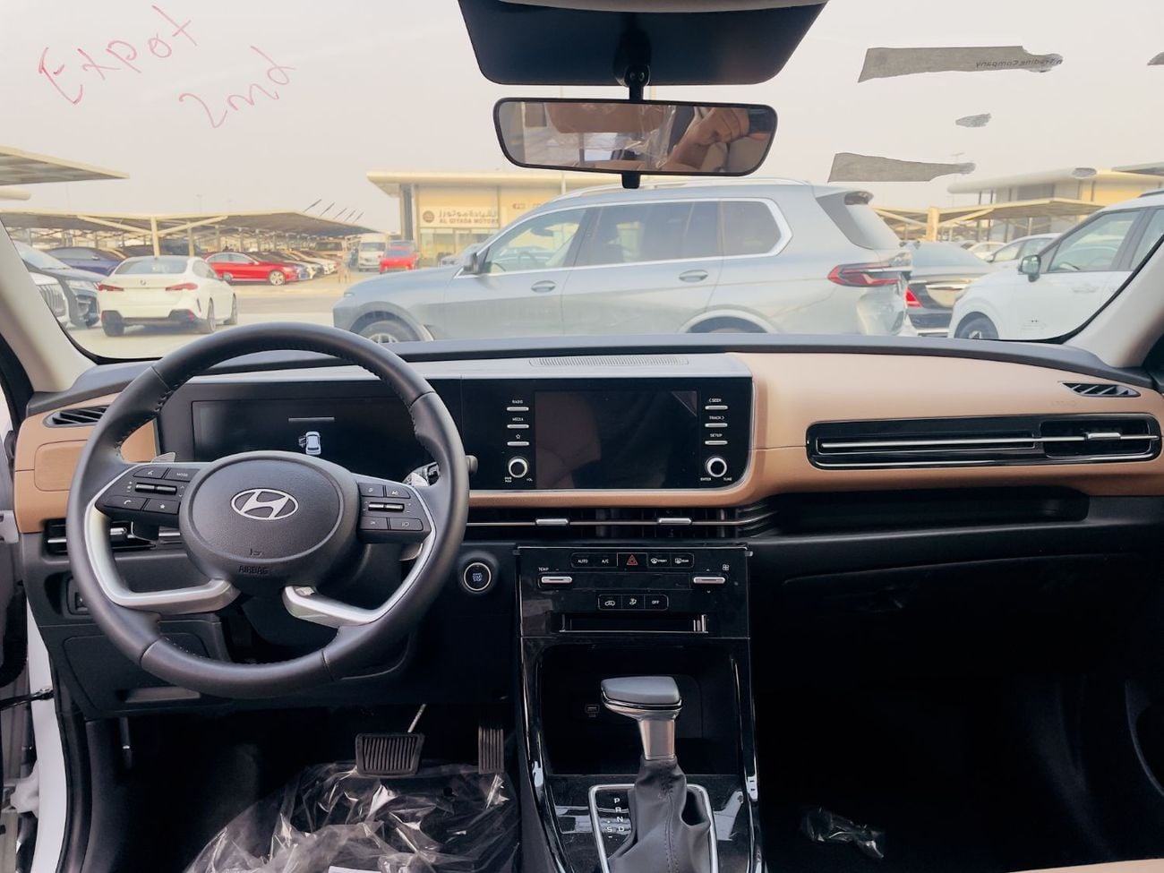 هيونداي كريتا PREMIUM سيارة هيونداي كريتا بريميوم جديدة كلياً من دول مجلس التعاون الخليجي