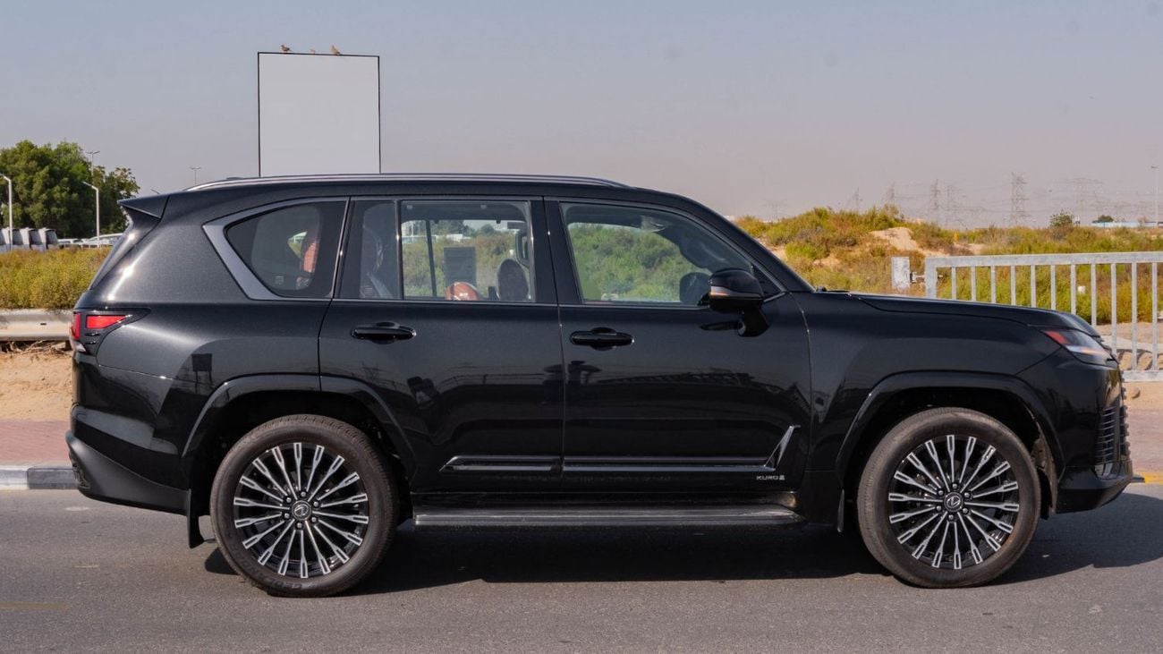 لكزس LX 600 VIP لكزس LX600 KURO موديل 2026، محرك بنزين سعة 3.5 لتر، ناقل حركة أوتوماتيكي (إصدار أسود)