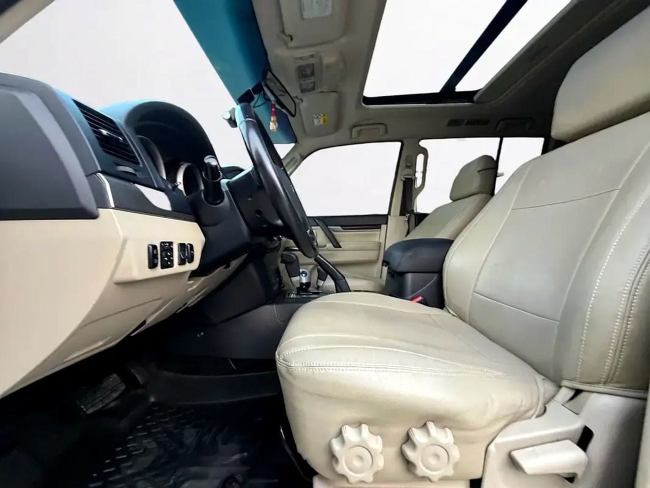 ميتسوبيشي باجيرو 7-SEATER | GLS | 3.8L V6 4WD | | GCC SPECS