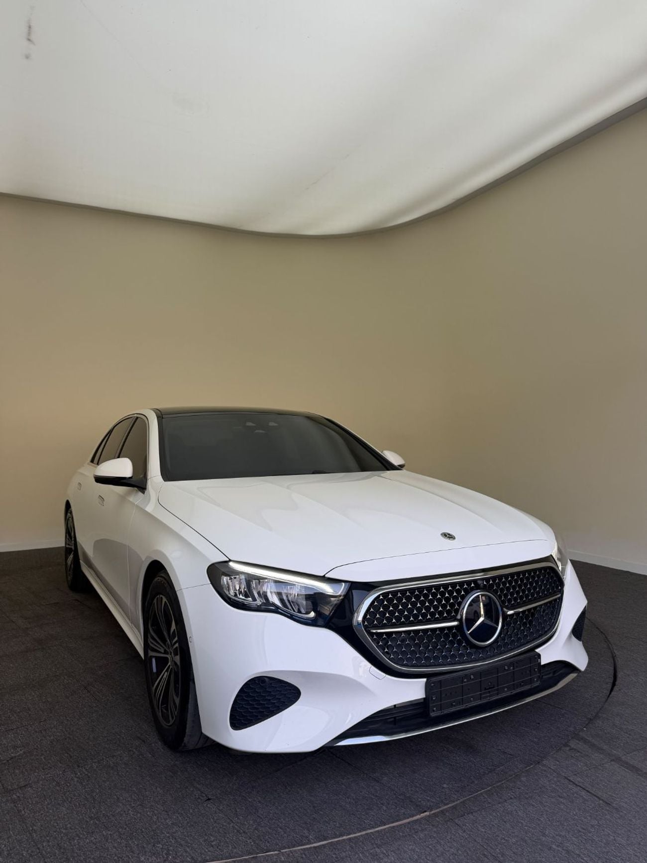Mercedes Benz E200