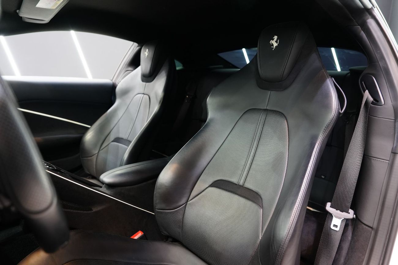 Ferrari Roma STANDARD Carbon Exterior, Magneride Dual Suspension, JBL Audio!!