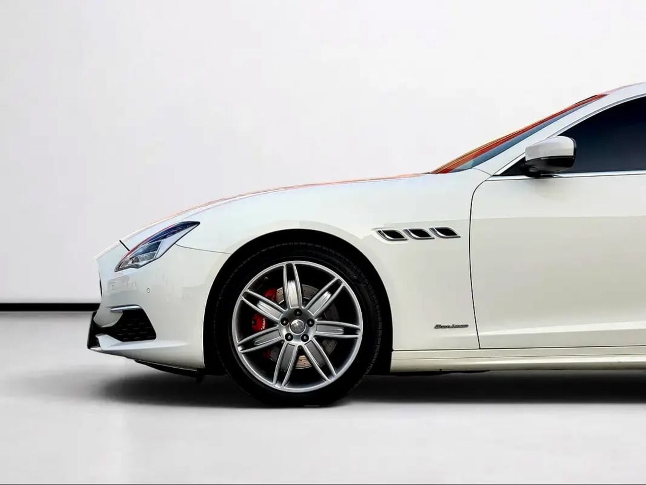 Maserati Quattroporte S FULL DEALER SERVICE HISTORY | 0% DOWNPAYMENT | 430 HP | GCC