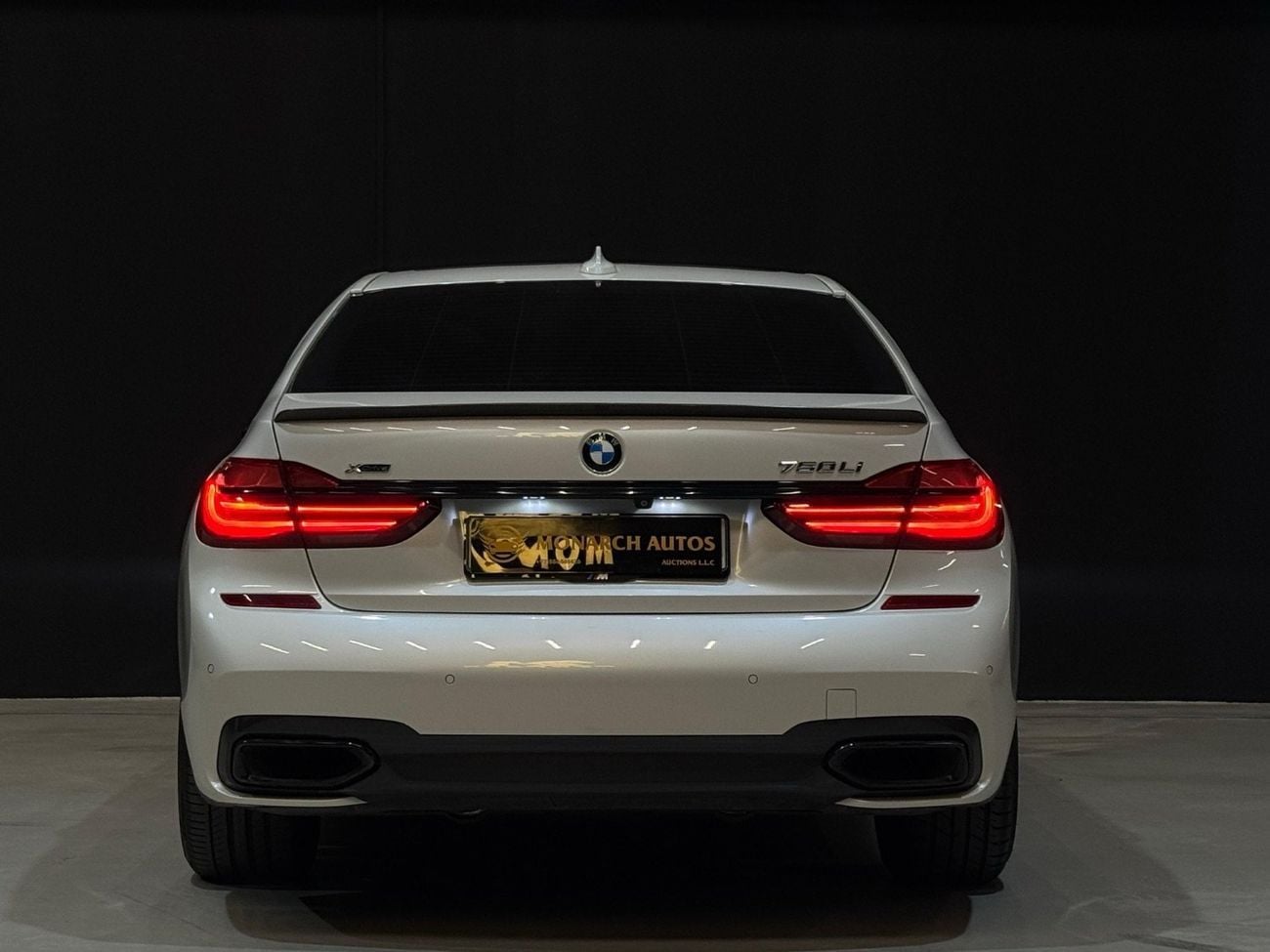 BMW 750Li XDRIVE M SPORT 2018 | GCC | 130,000 km | 90,000 AED