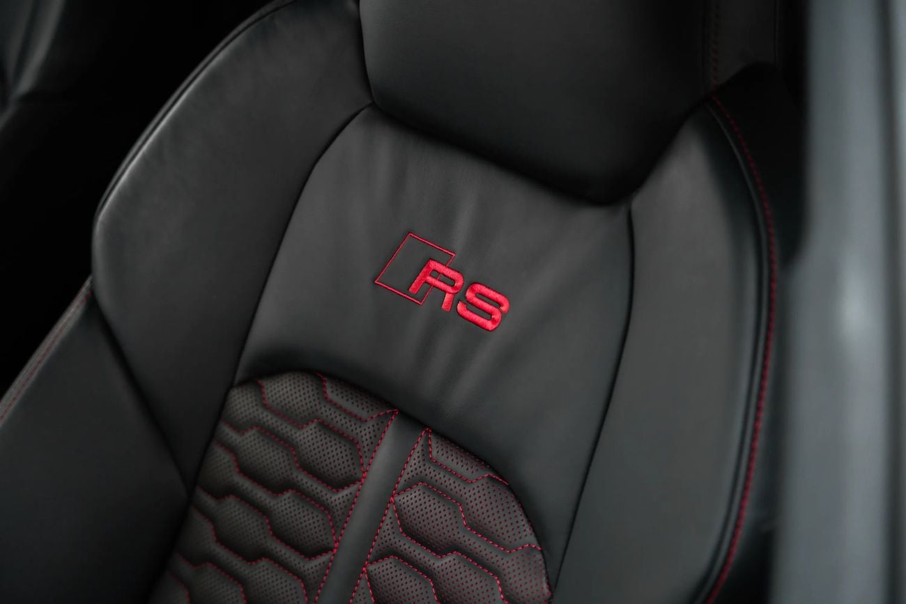 Audi RS6 STANDARD