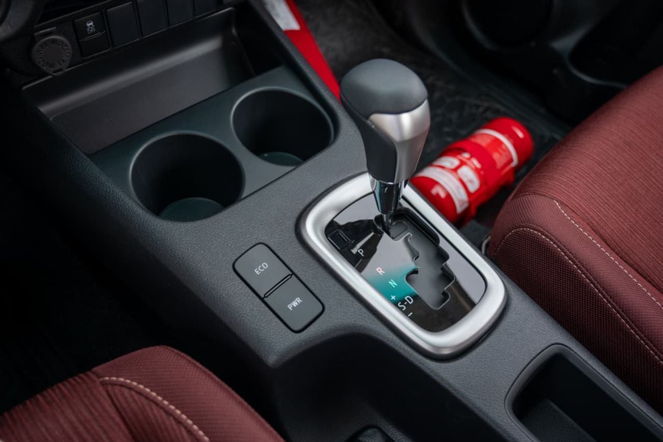 Toyota Hilux SR5 2.7L DC 2026 MODEL