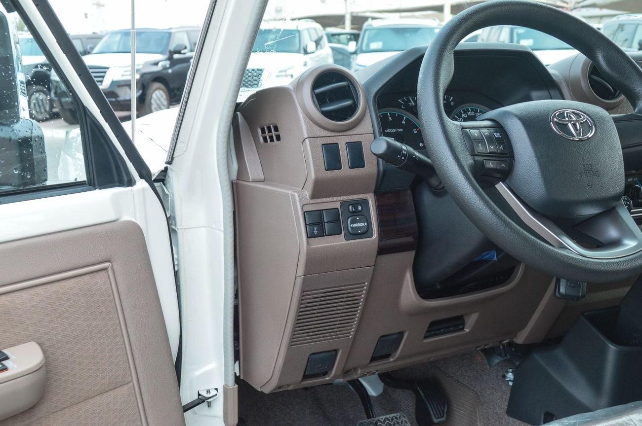 تويوتا لاند كروزر 70 LC76 LX 2.8L 4WD SUV 2026