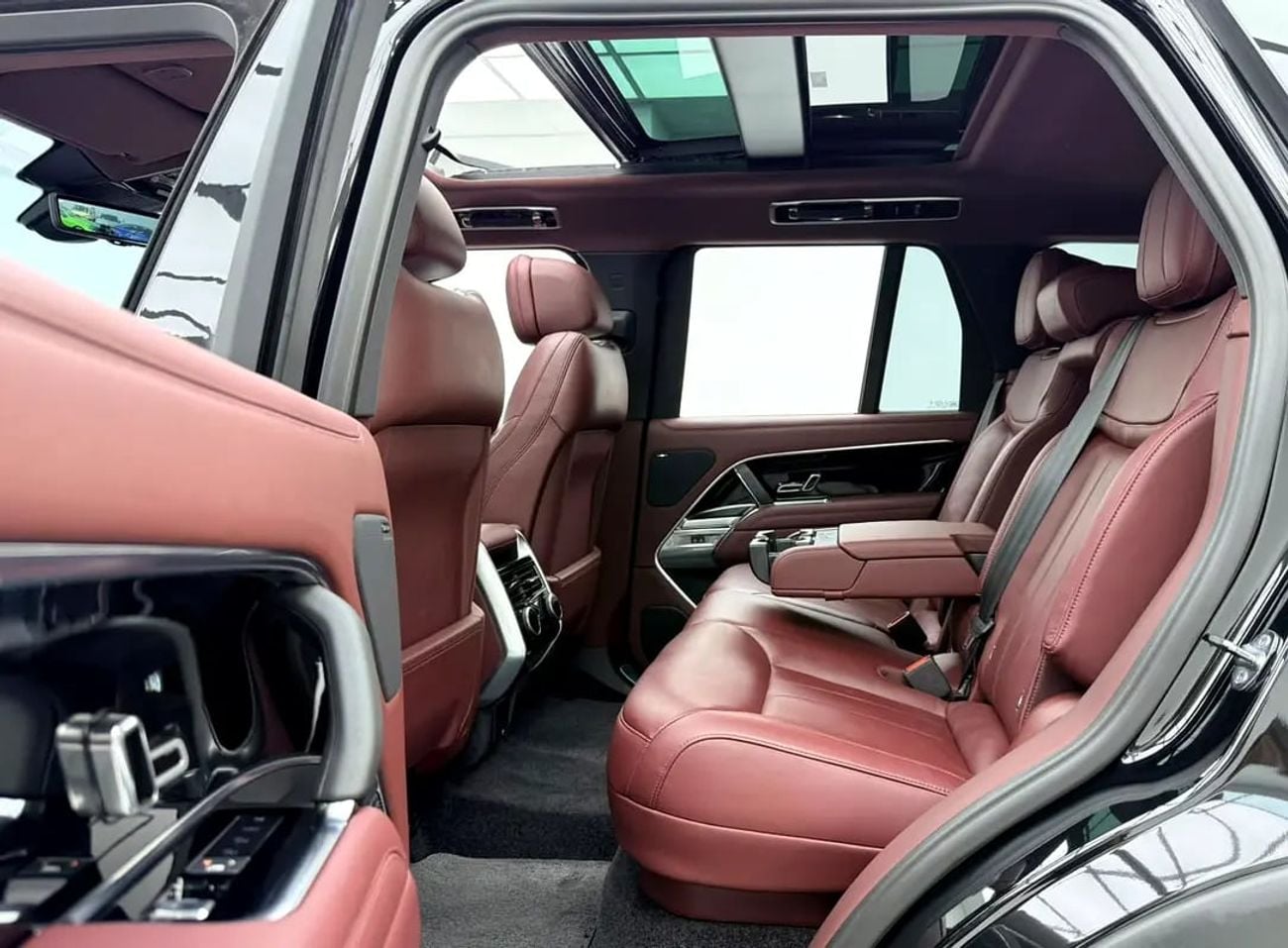 Land Rover Range Rover HSE Vogue HSE P400, RR Warranty + Service Pack, Full RR Service History, GCC