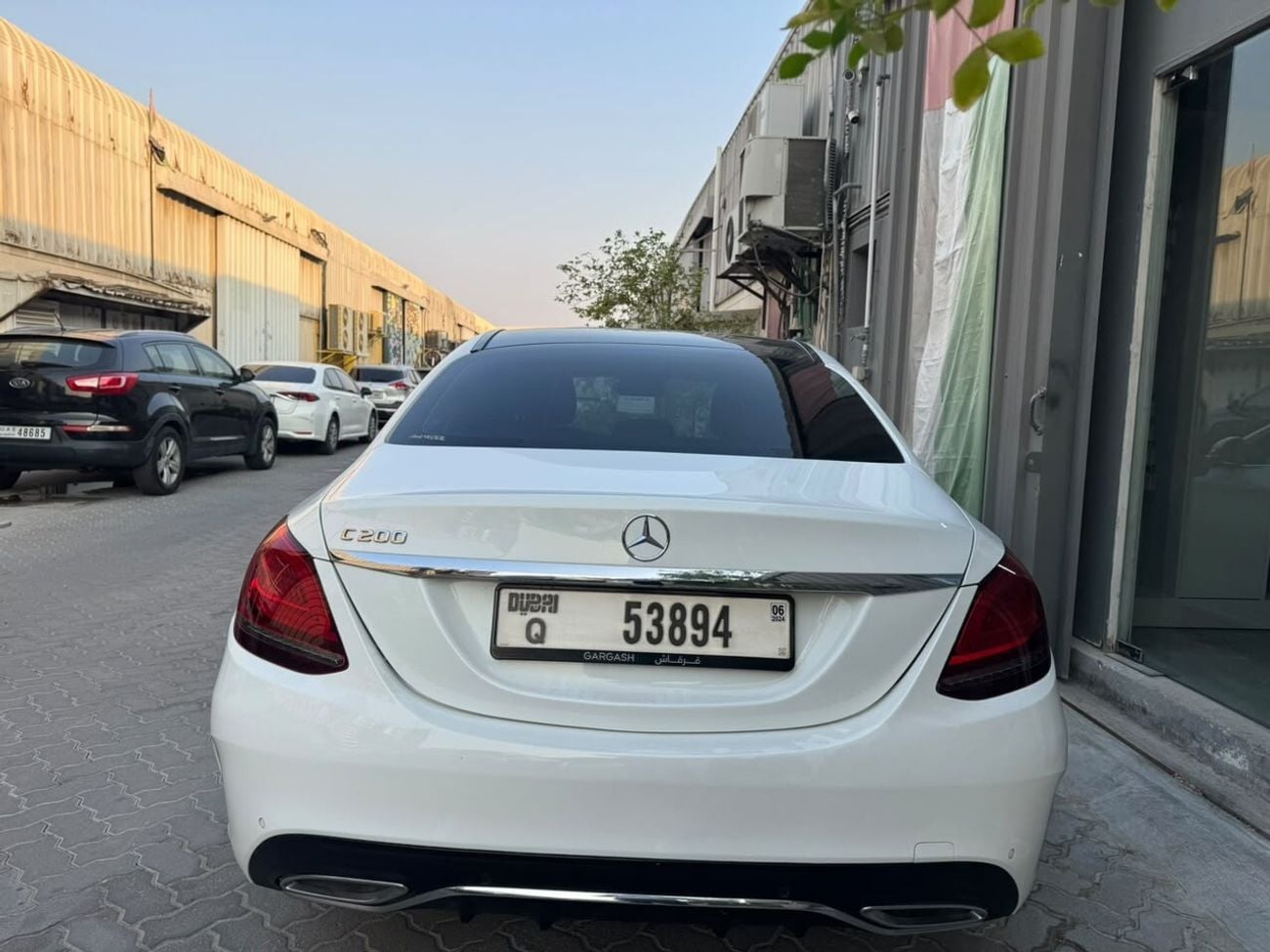 مرسيدس بنز C 200 إيه إم جي AMG