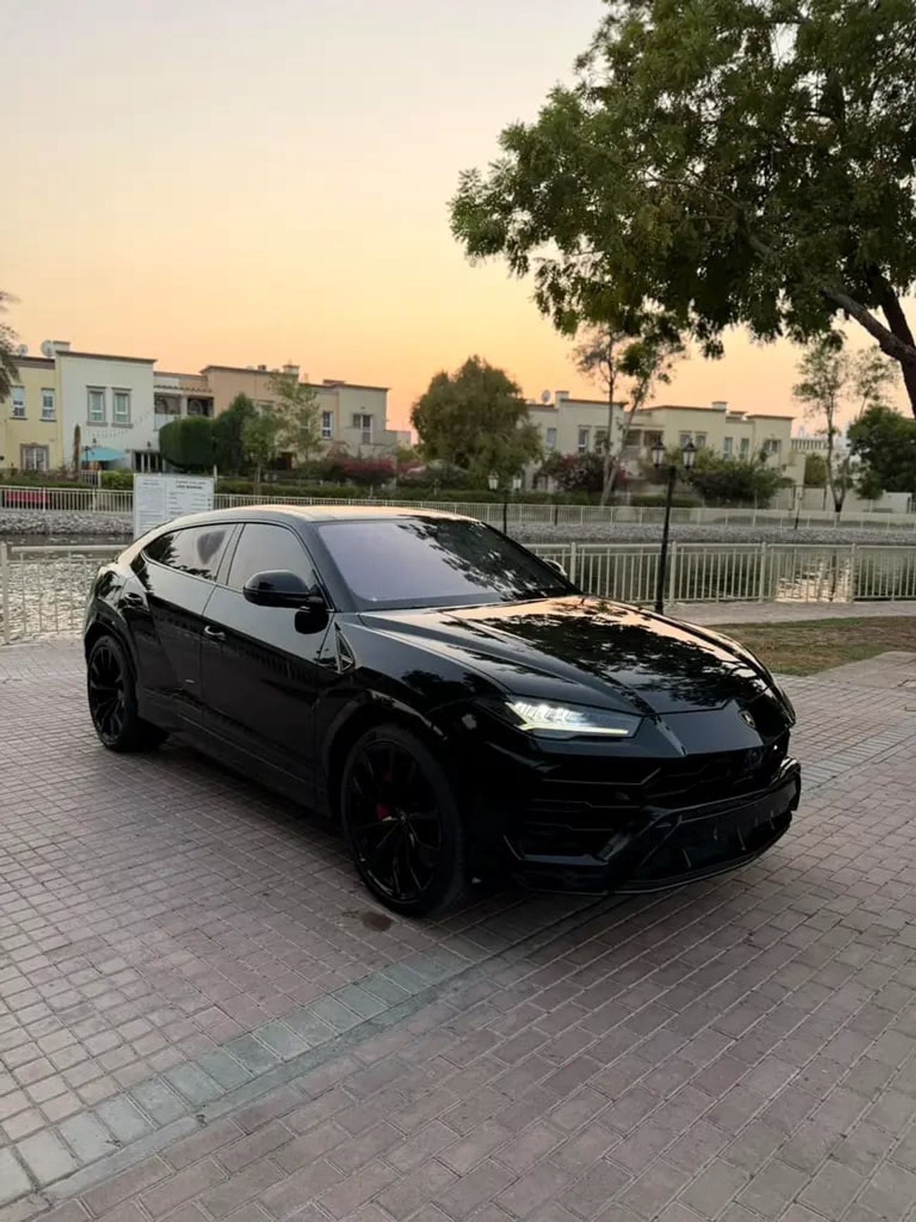 لامبورغيني اوروس ستاندارد Lambo , Agency Warranty & Service package Gcc Specs