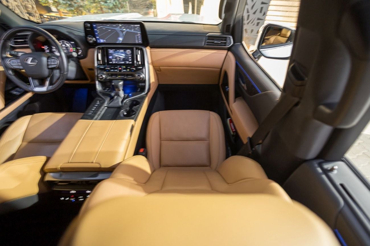 Lexus LX600 LX 600 Signature