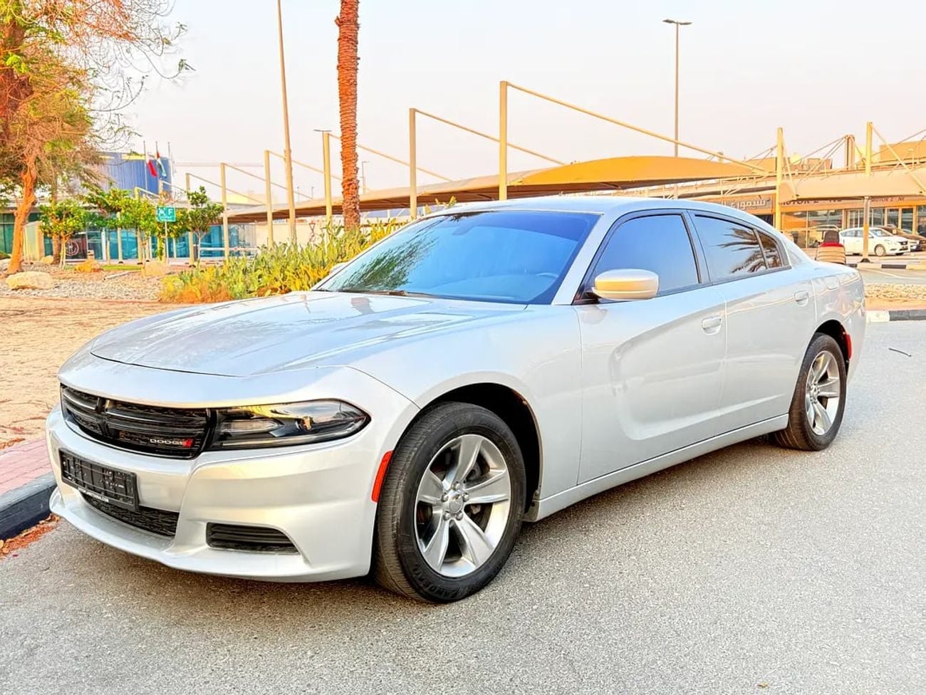 Dodge Charger SXT GCC! Perfect condition! Recently serviced!