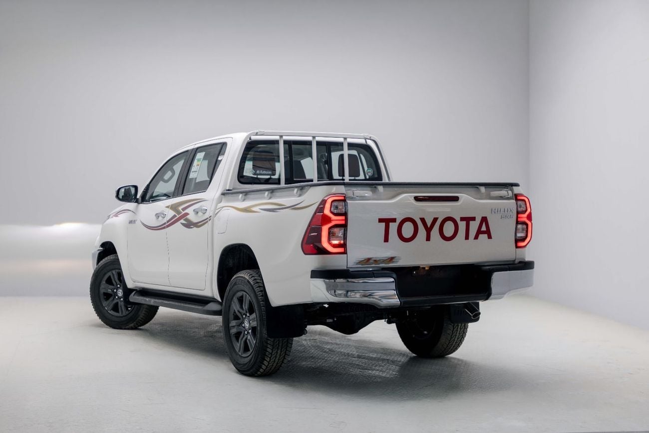Toyota Hilux GLX 2.7L - Super White Inside Red | Export Only