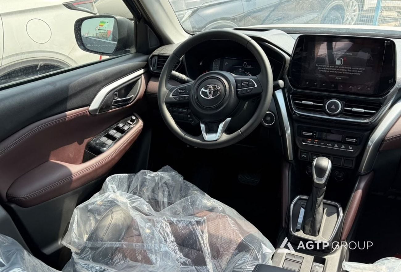 تويوتا أوربان كروزر GLX نيو درايف 2026 | 1.5 لتر بنزين | أوتوماتيك | مواصفات خليجية | كاملة المواصفات | سقف بانورامي | 360 د