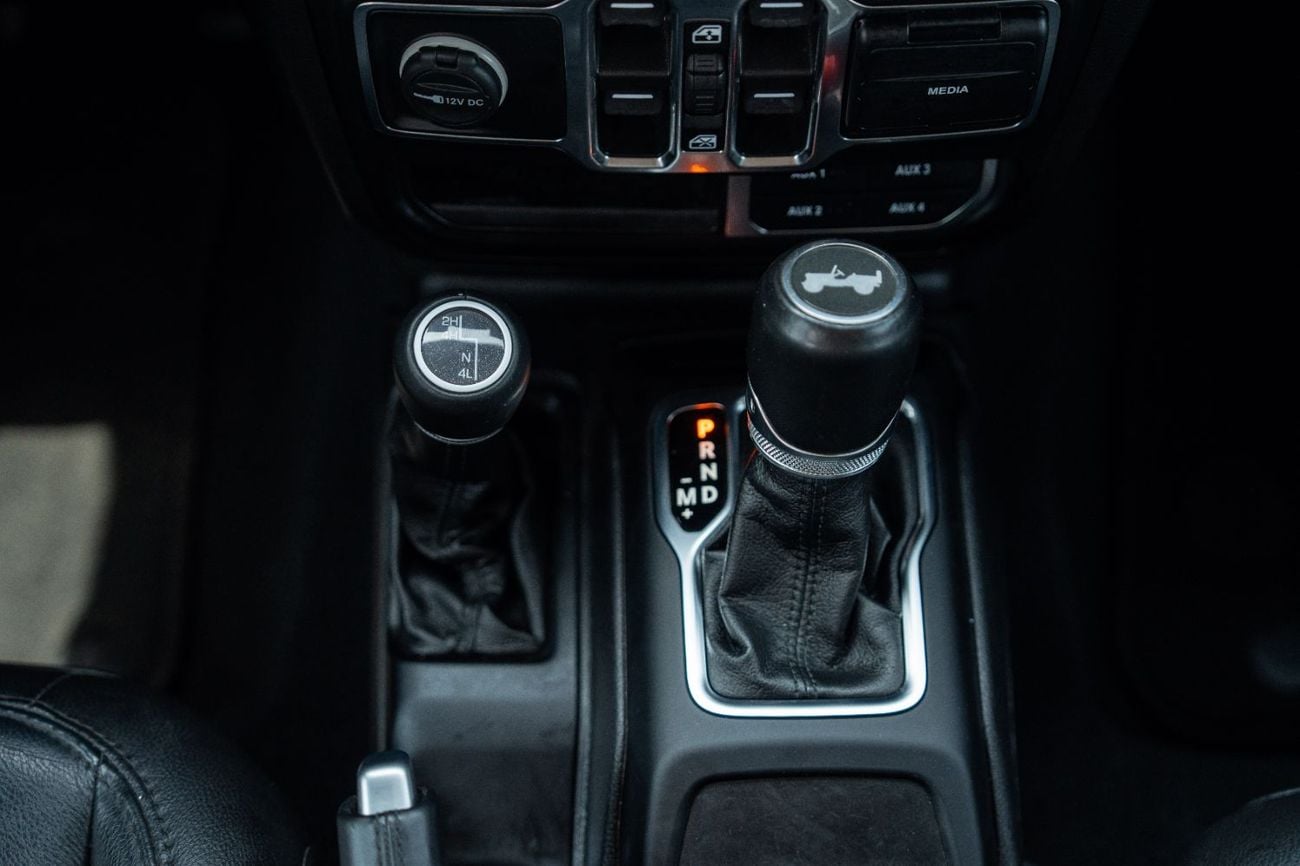 Jeep Wrangler Unlimited SPORT 2.0L Turbo 4WD | Best Condition