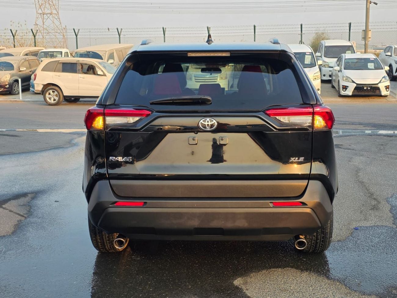 Toyota RAV4 XLE 2023 Model XLE Full Option Sunroof , Push button, Leather seats and Trunk automatic