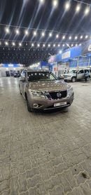 Nissan Pathfinder SV