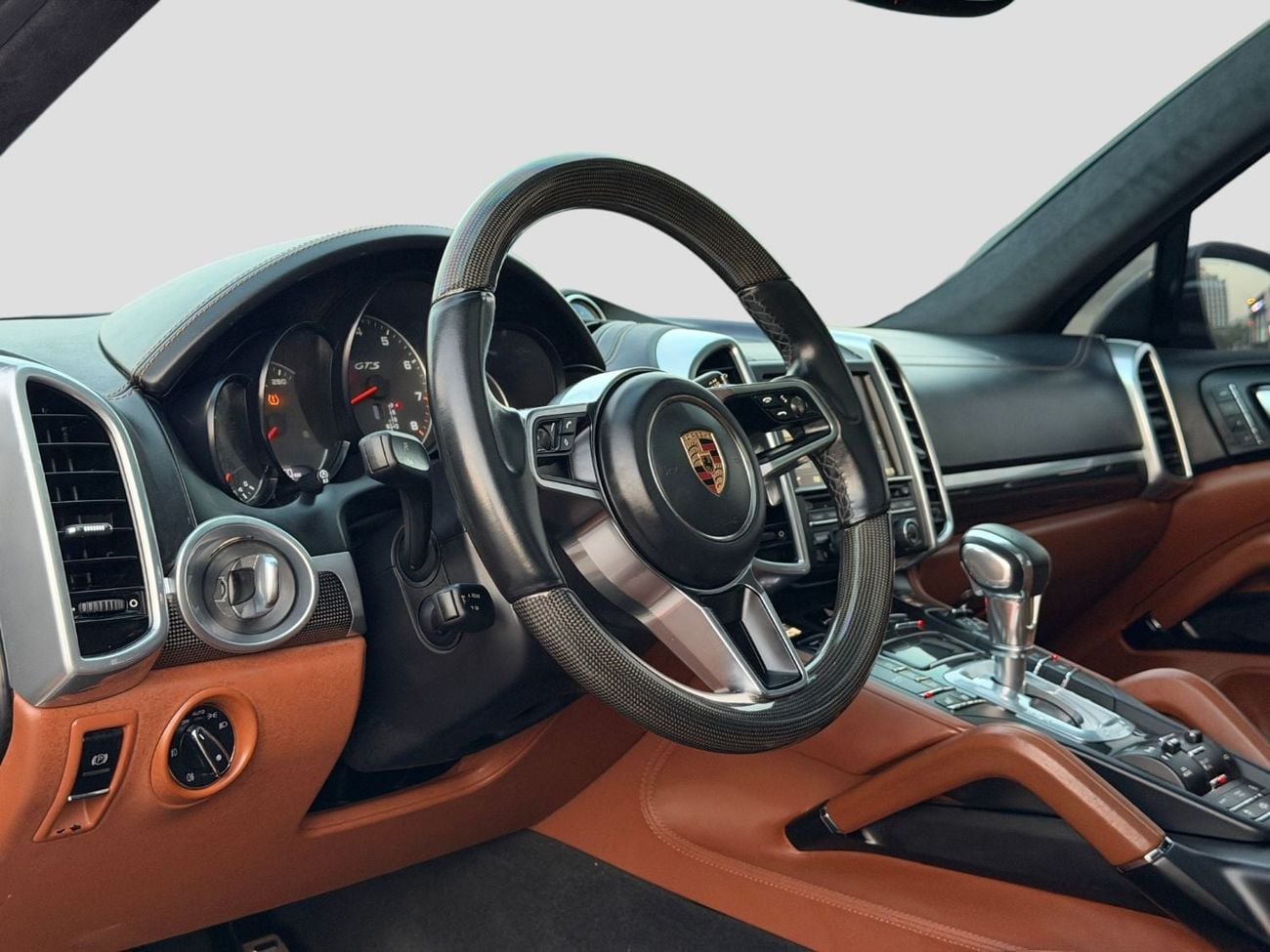 Porsche Cayenne GTS PORSCHE CAYENNE GTS | 4.8L V8 | 440 HP | AWD | 2016 | GCC SPECS
