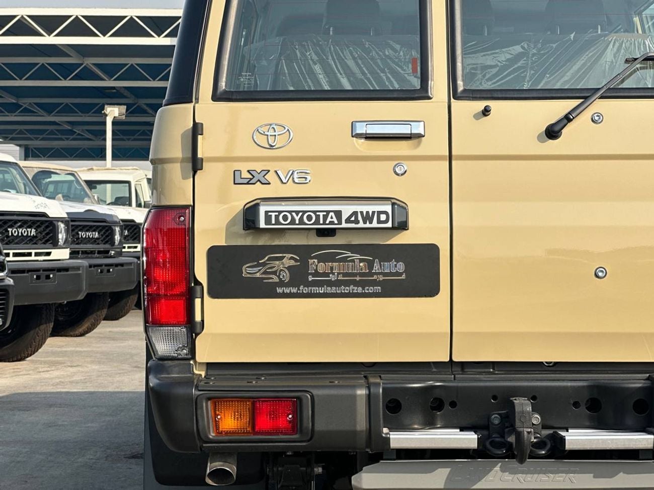 تويوتا لاند كروزر 70 LC76 LX