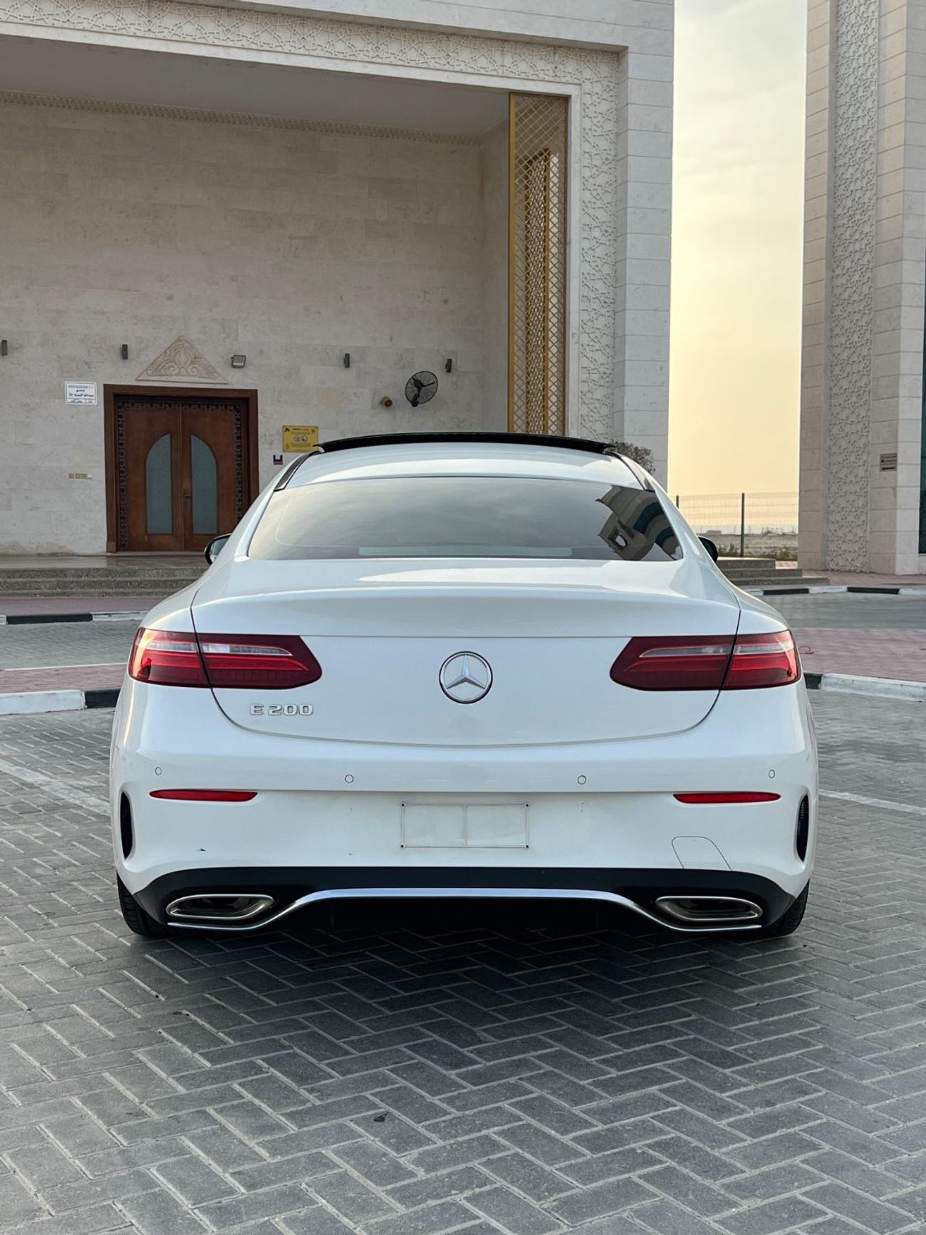 Mercedes Benz E 200 Coupe