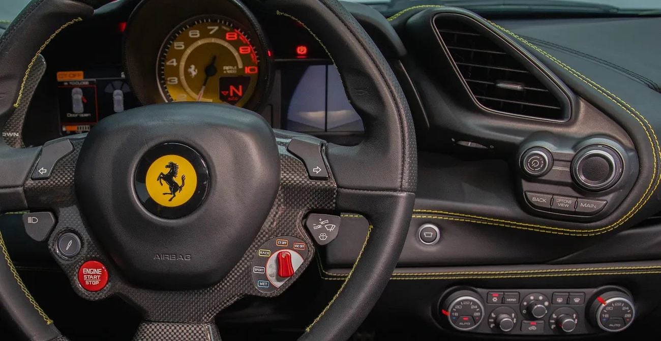 Ferrari 488 GTB STANDARD Grigio Titanio + Carbon Fibre Spec • Full Service History • GCC