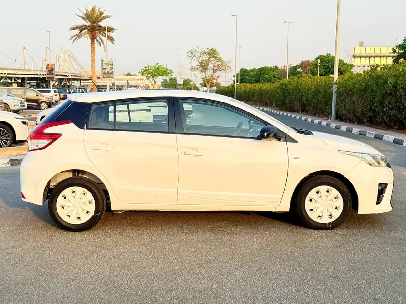 Toyota Yaris SE GCC Specs- excellent condition.