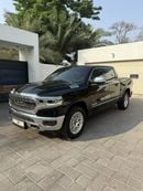 RAM 1500 LIMITED CREW GCC Specs, V8,1 Owner from new