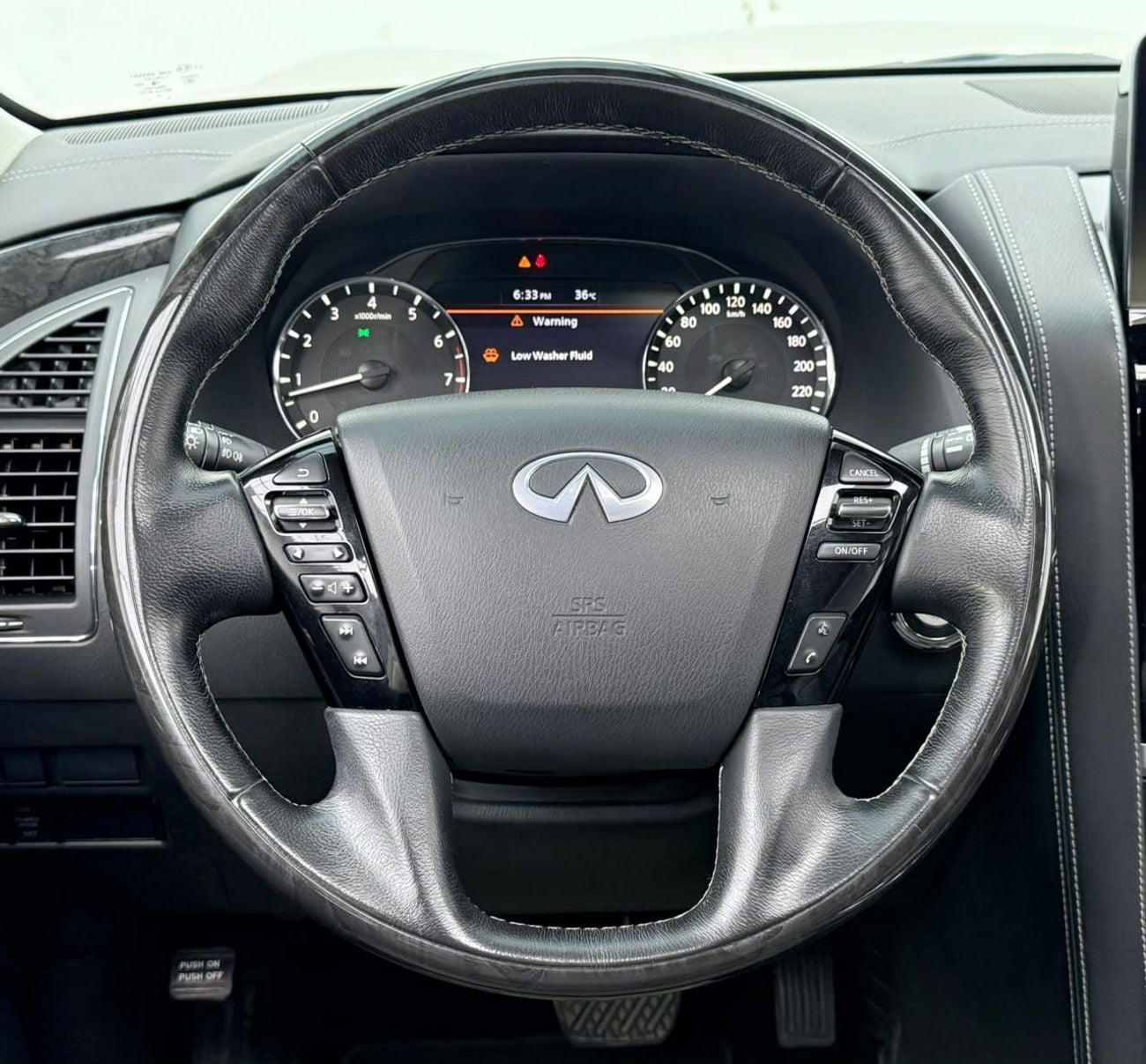 إنفينيتي QX80 LUXE SENSORY PROACTIVE إنفينيتي QX80 LUXE موديل 2022، ضمان إنفينيتي ساري حتى 2027، سجل صيانة كامل لدى إنفينيتي، 7 مقاعد، خل