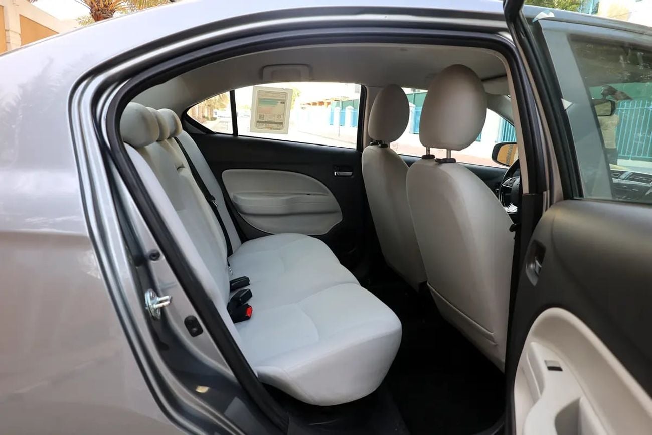 ميتسوبيشي اتراج جي إل إكس - GCC Specs - Low Mileage