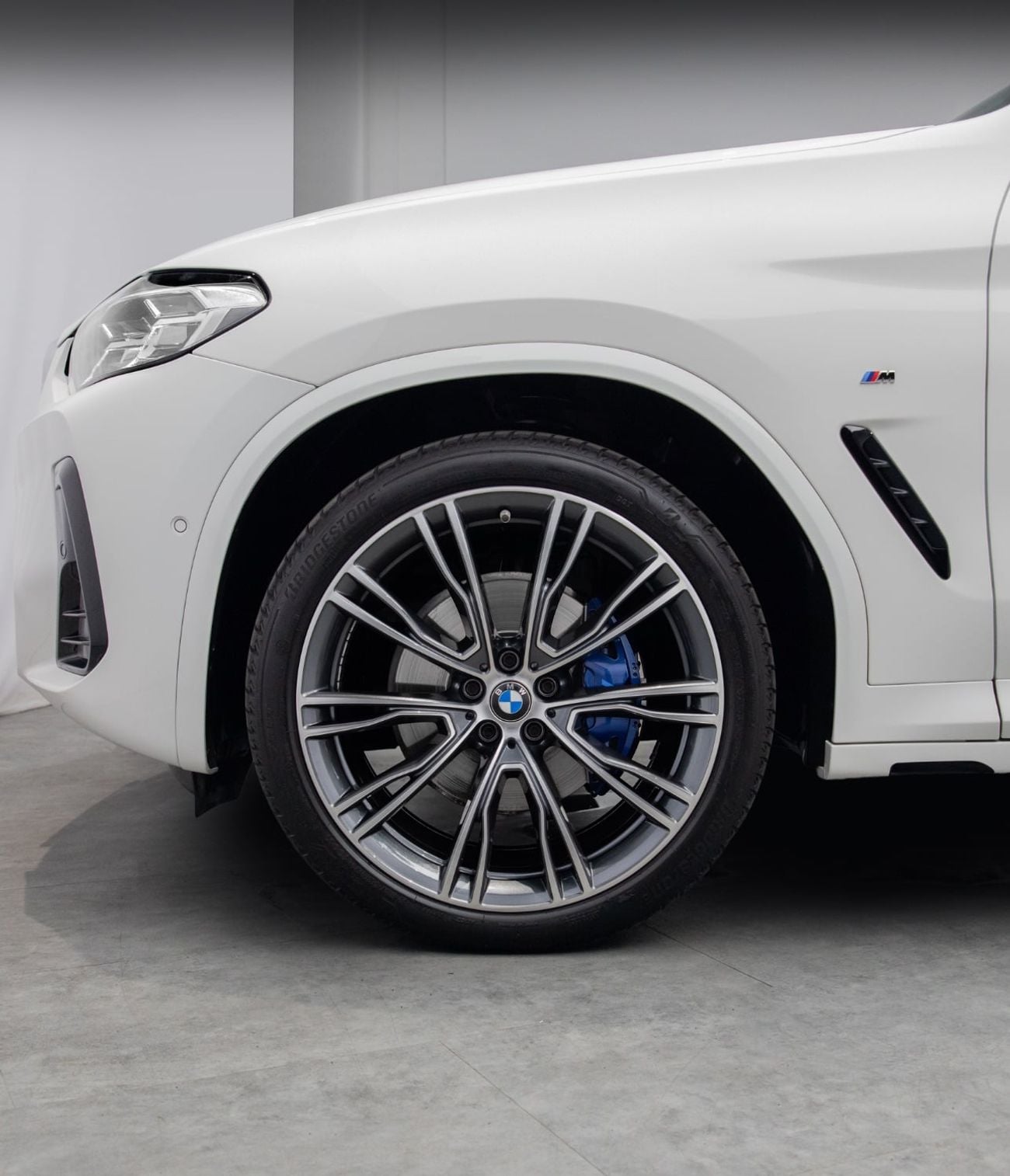 بي أم دبليو X4 XDRIVE30i LUXURY M SPORT PACKAGE