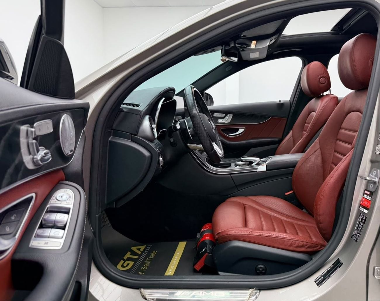 مرسيدس بنز سي 43 ايه ام جي AMG SPORT مرسيدس C 43 AMG موديل 2019، ضمان لمدة عام، سجل صيانة، مواصفات خليجية