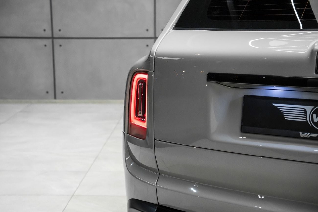 Rolls Royce Cullinan BLACK BADGE