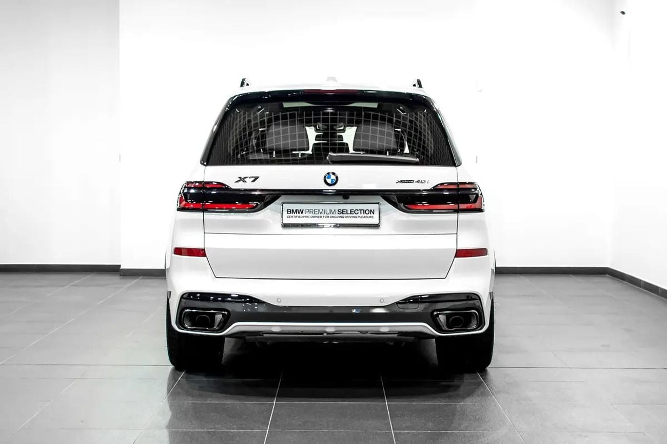 BMW X7 xDrive40i Luxury M Sport Package 7 Seats
