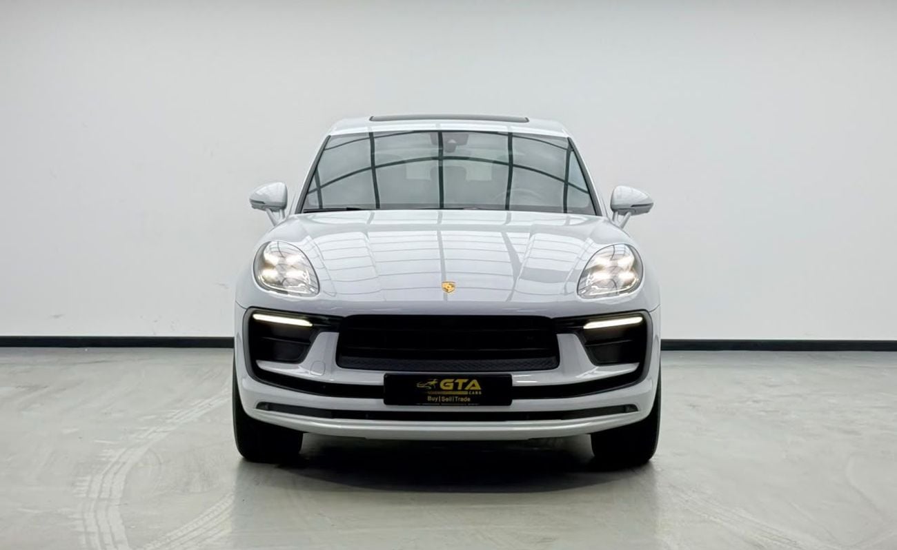 Porsche Macan STANDARD 2023 Porsche Macan, 2027 Porsche Warranty, Full Porsche Service History, Low Km, GCC