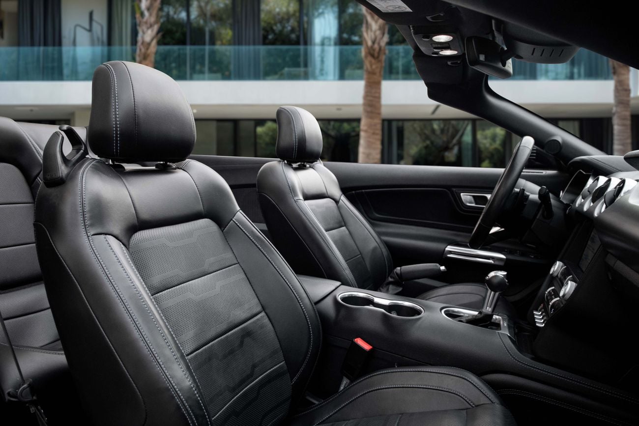 فورد موستانج Mustang GT V8 Convertible | 2,350 P.M | 0% Downpayment | Full Ford Service History (Al Tayer)