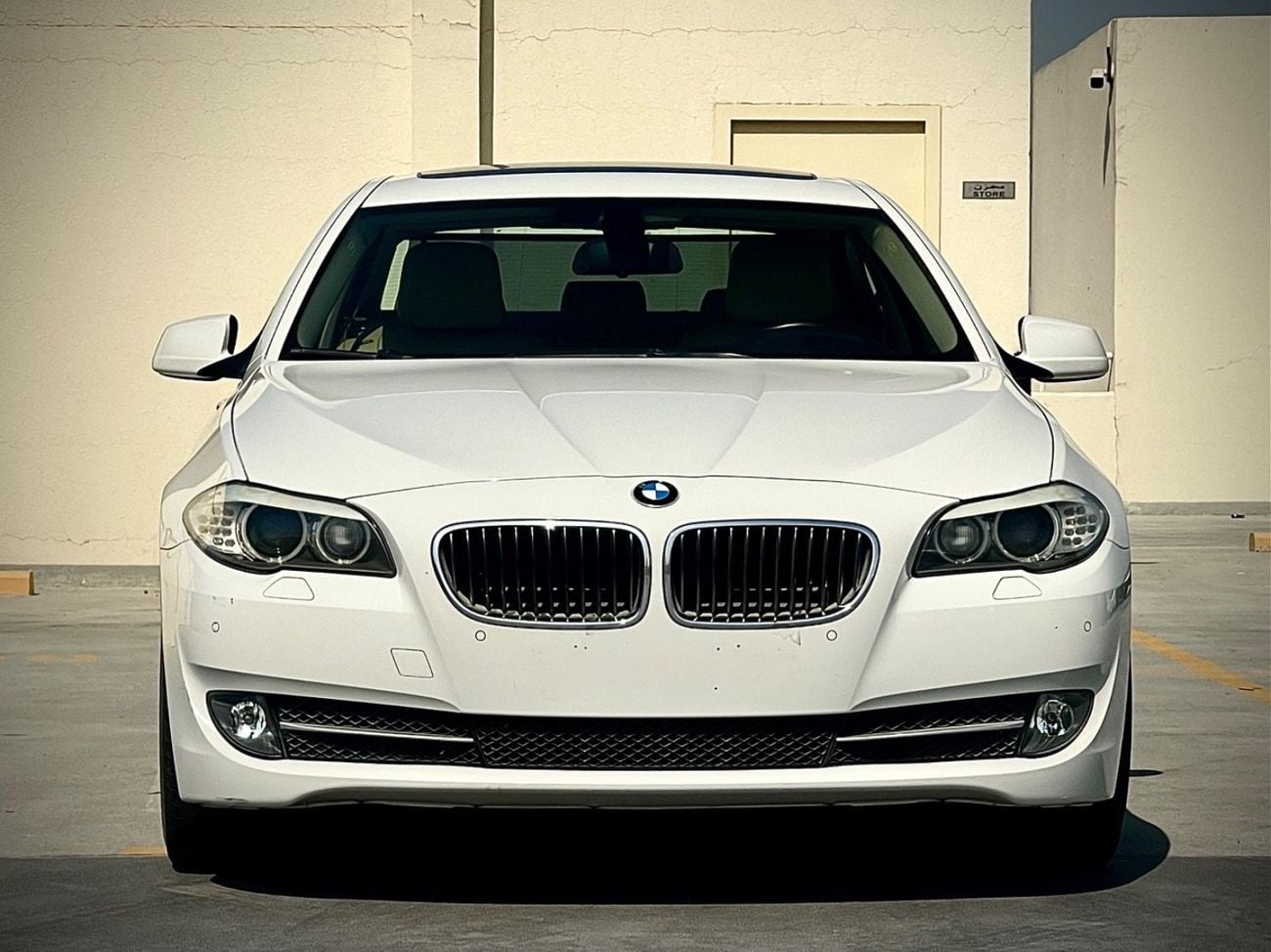 بي أم دبليو 528i EXECUTIVE