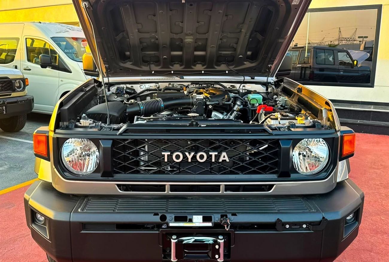 تويوتا لاند كروزر 70 LC71 LX